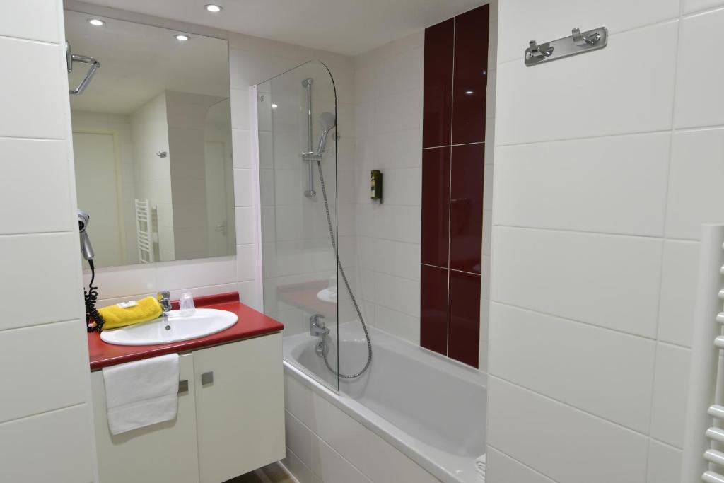 Appart-Hôtel Mer & Golf City Bordeaux Bassins à flot - Resim 7