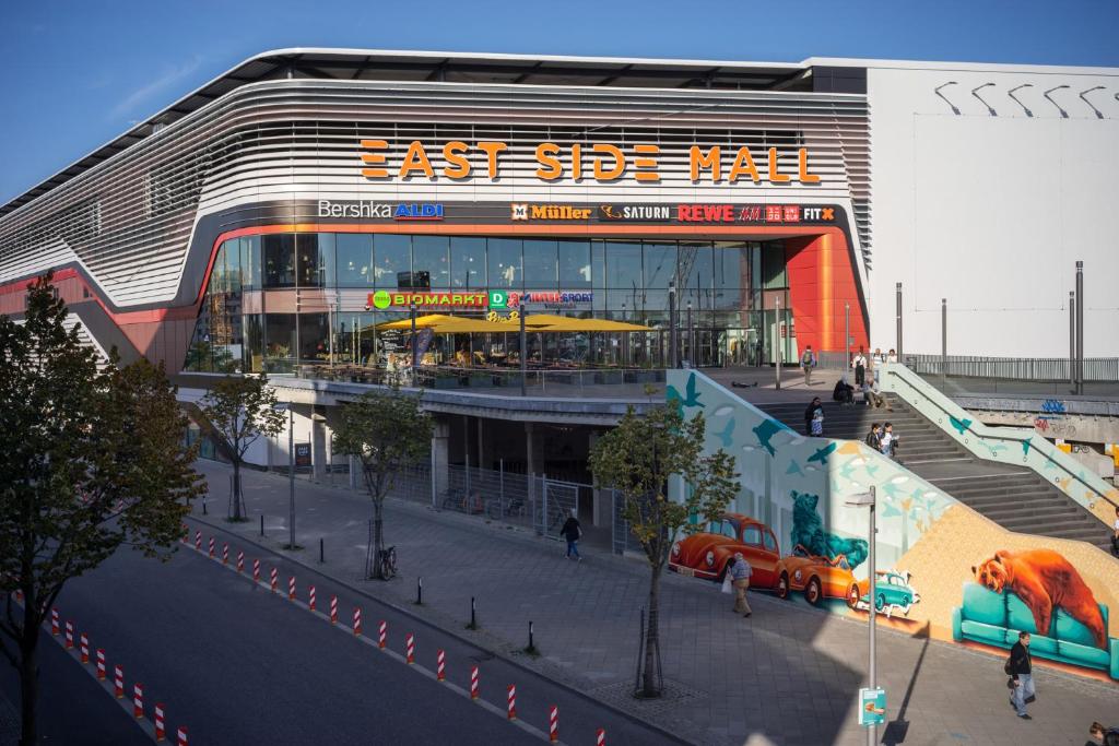 Schulz Hotel Berlin Wall at the East Side Gallery - Resim 35