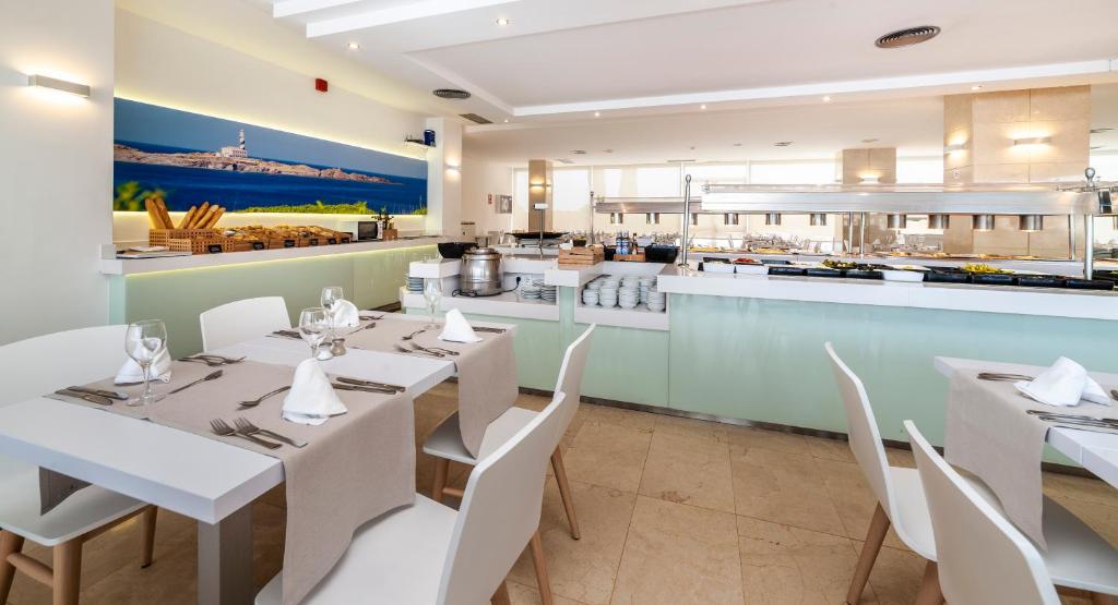 Globales Mediterrani, Cala Blanca – Updated 2023 Prices