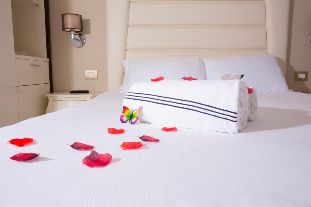 
Superior One-Bedroom Apartment
