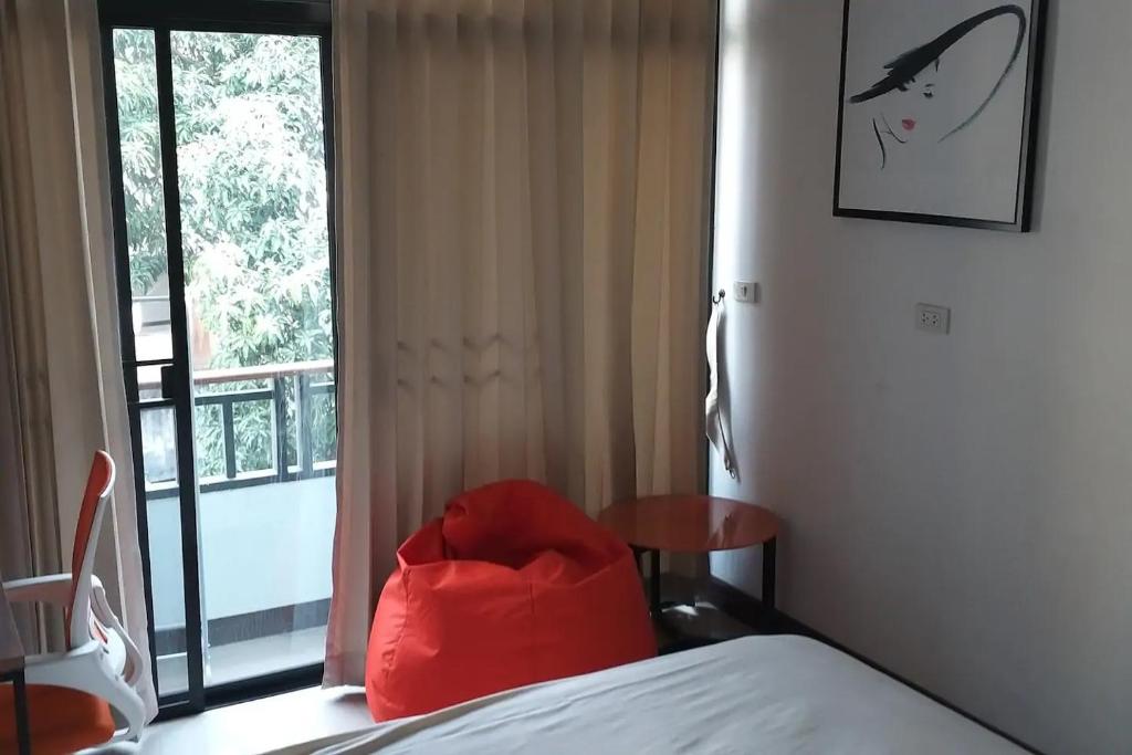Loft Style Townhouse Near Old City - Chambre Double Avec Salle De Bain Privée