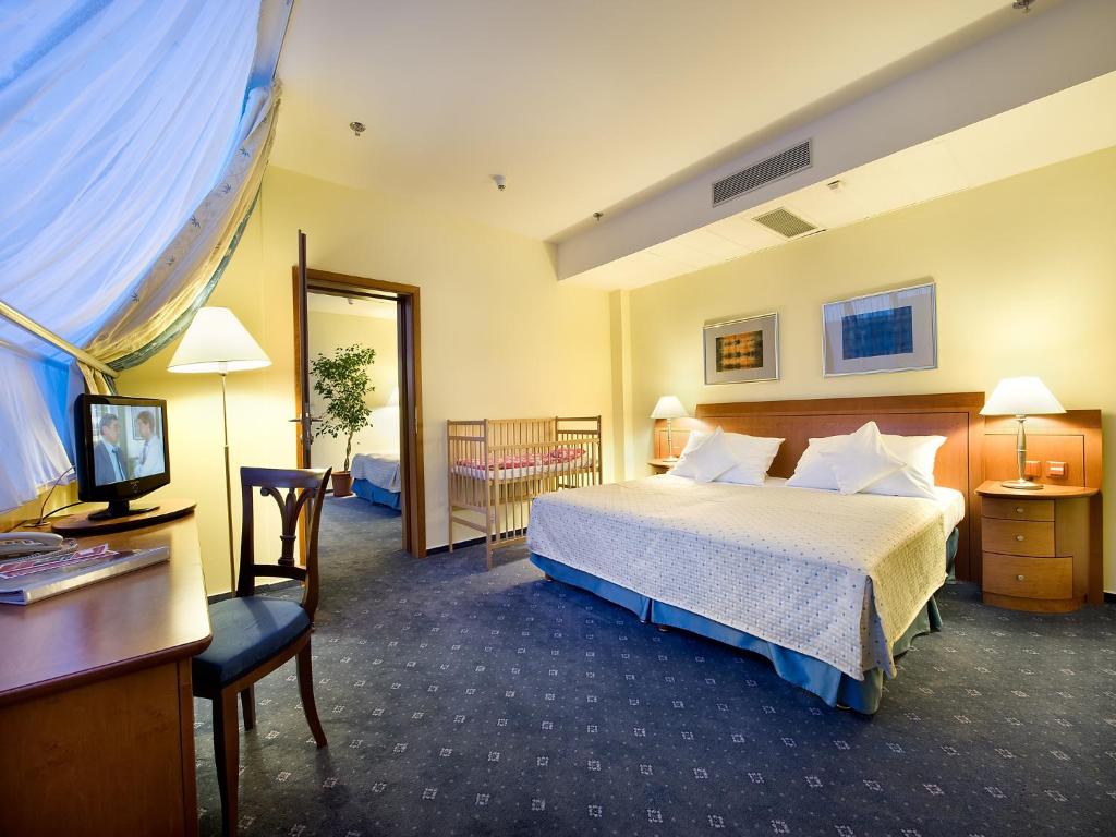 Ramada Prague City Centre - Resim 31