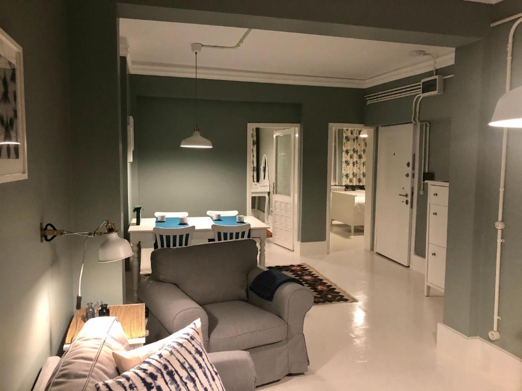 Mehmet Bey Suites - Apartment With Balcony