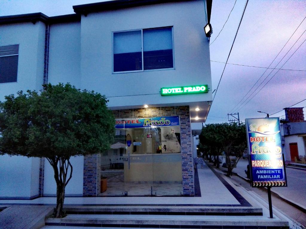 Hotel Prado Country