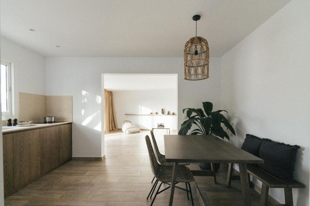 Kuchyň nebo kuchyňský kout v ubytování Alava Suites