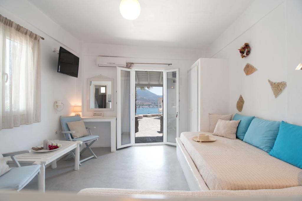 Gallery image of Krotiri Bay -adults only in Parikia