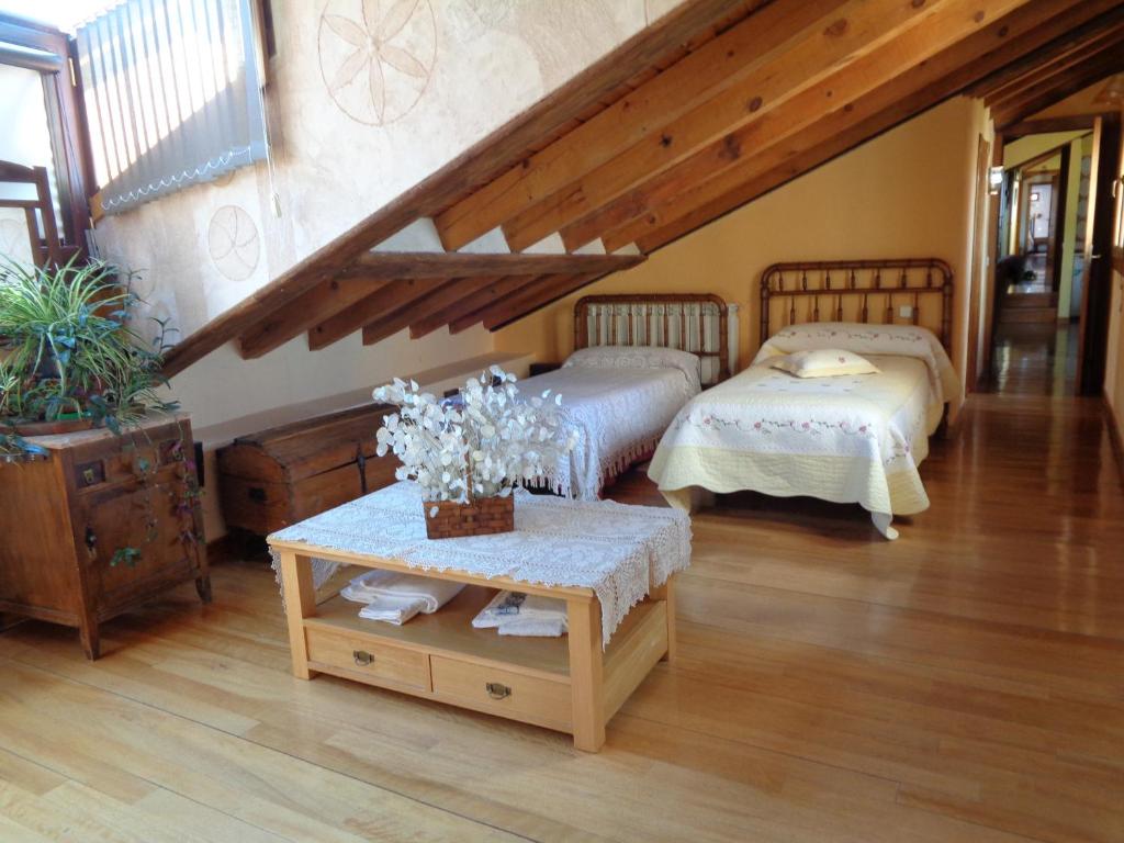 Posteľ alebo postele v izbe v ubytovaní HOTEL RURAL LA ROMEROSA