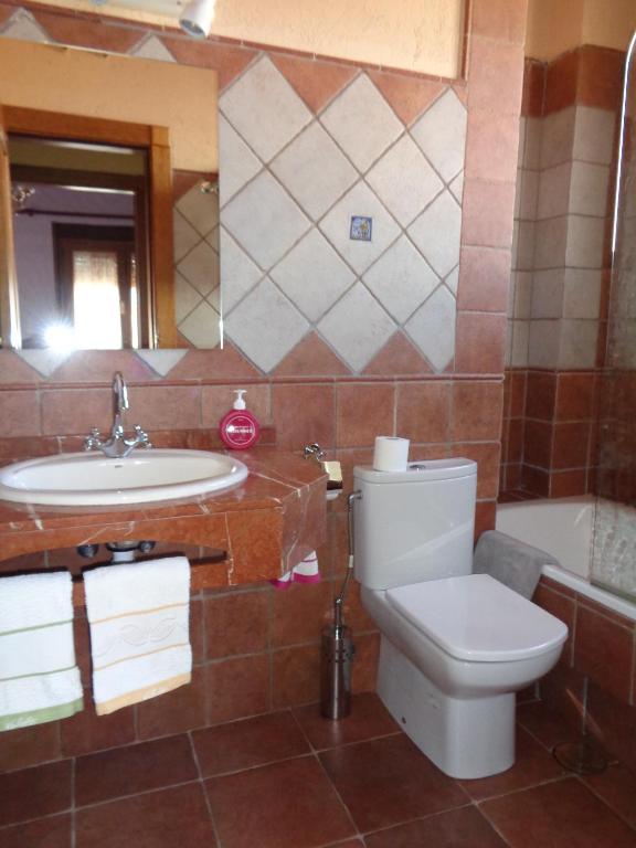 Kúpeľňa v ubytovaní HOTEL RURAL LA ROMEROSA