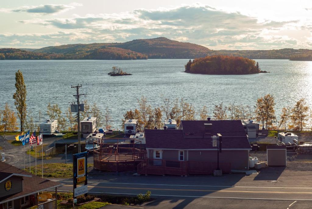 Camping Domaine Lac StMathieu (Canada Saint Mathieu de Rioux