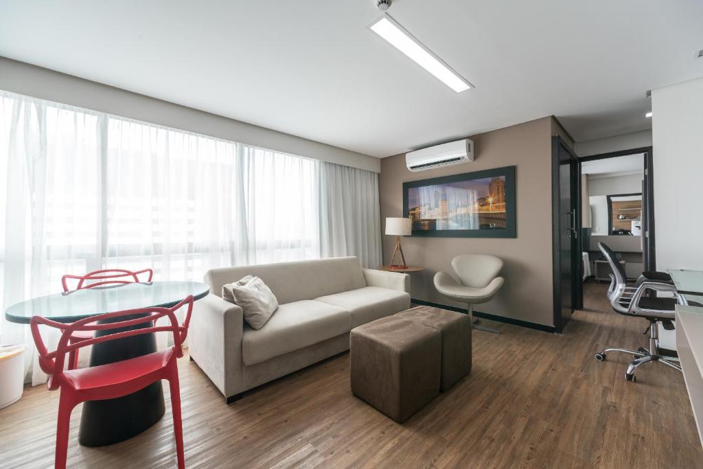 RMD906 Maravilhoso flat na praia de Boa Viagem