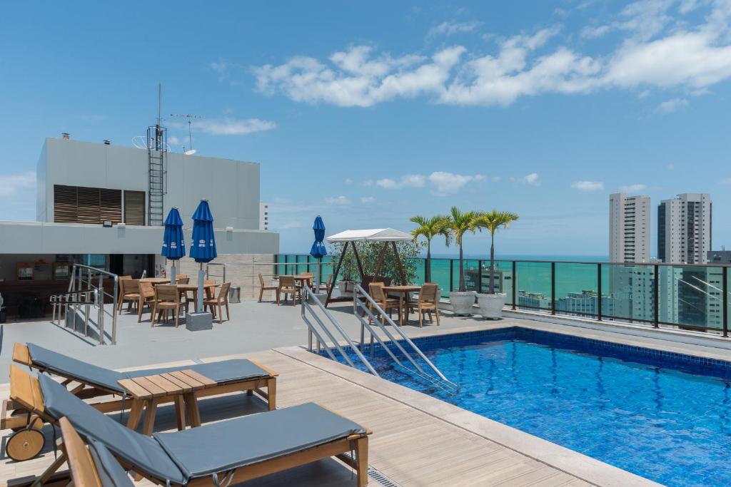  RMD906 Maravilhoso flat na praia de Boa Viagem