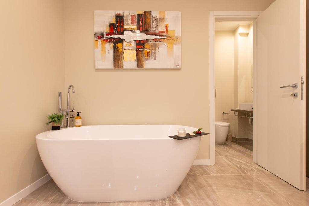 A bathroom at Prati 25.7 Suites in Rome