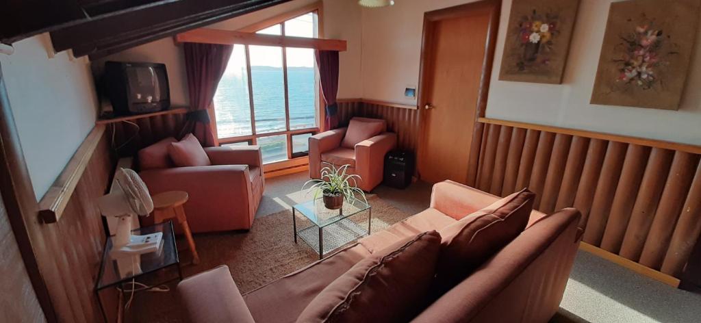 Posezení v ubytování Hostal Vista al Mar hct