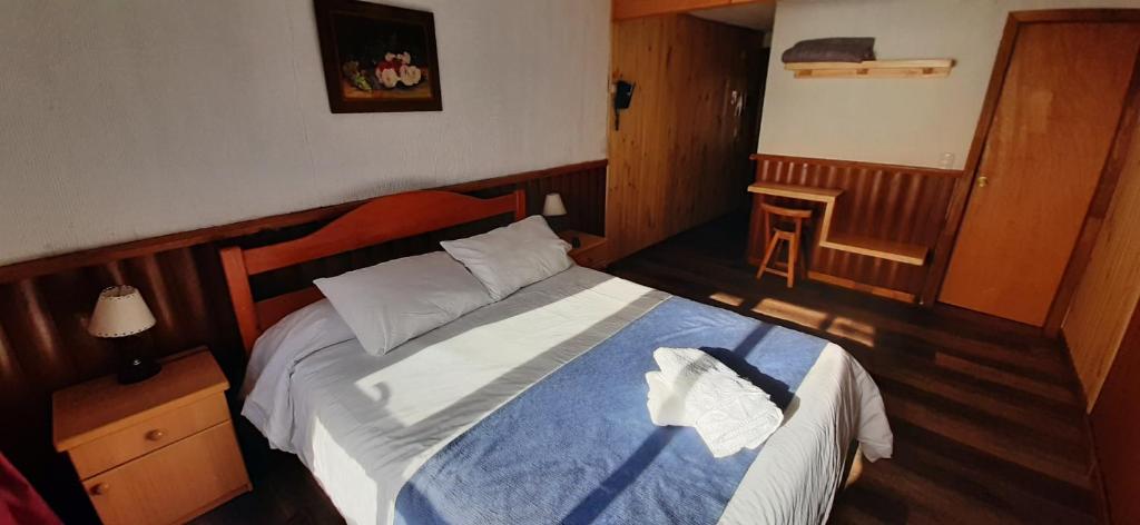 Postel nebo postele na pokoji v ubytování Hostal Vista al Mar hct
