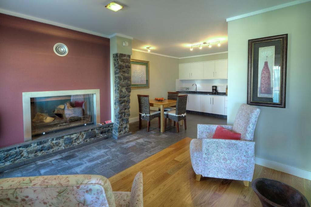 Number 15 Ocean & City View Villas - 9