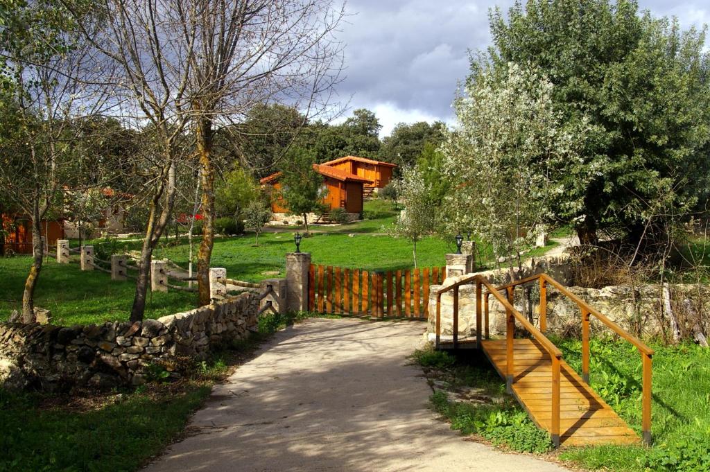 Jardín al aire libre en Cabañas del Cortino