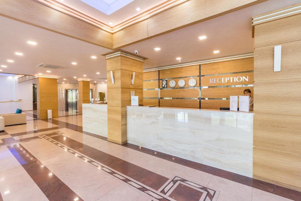 Vstupní hala nebo recepce v ubytování Bilyana Beach Hotel - All Inclusive & Free Beach Access