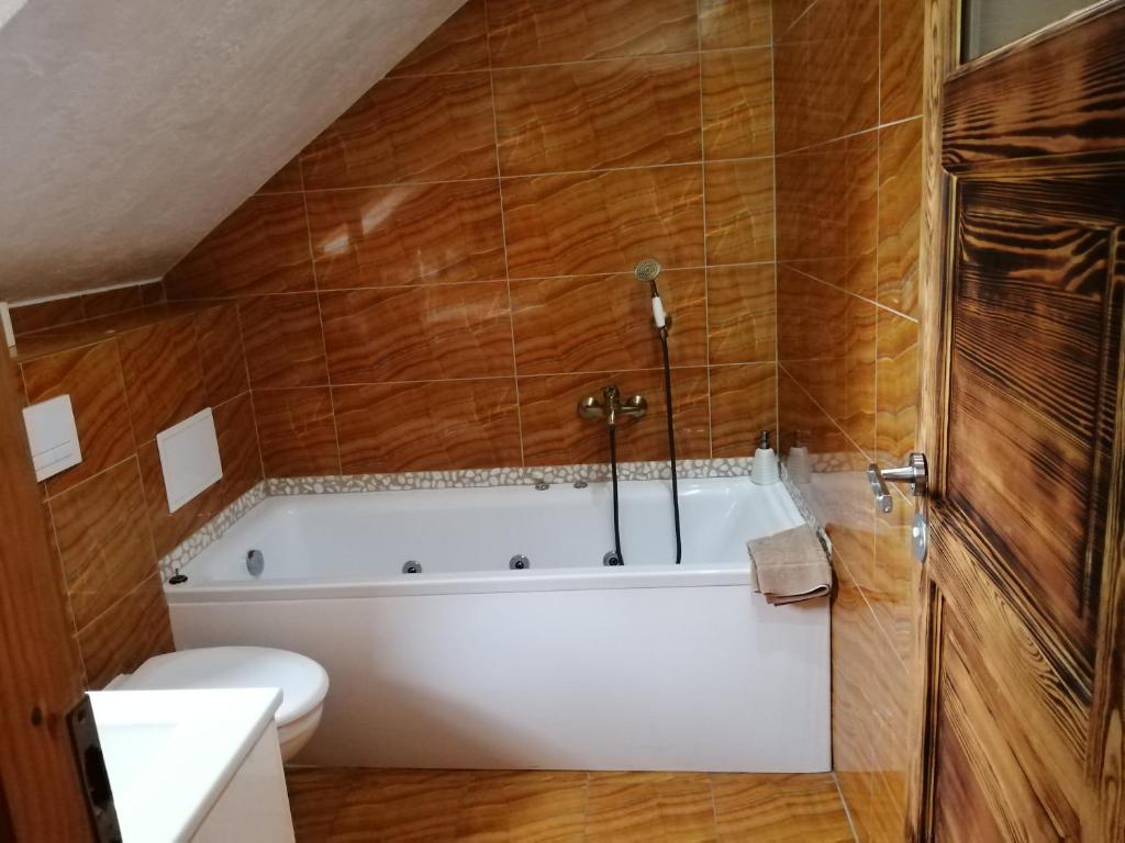 Łazienka w obiekcie Galindia