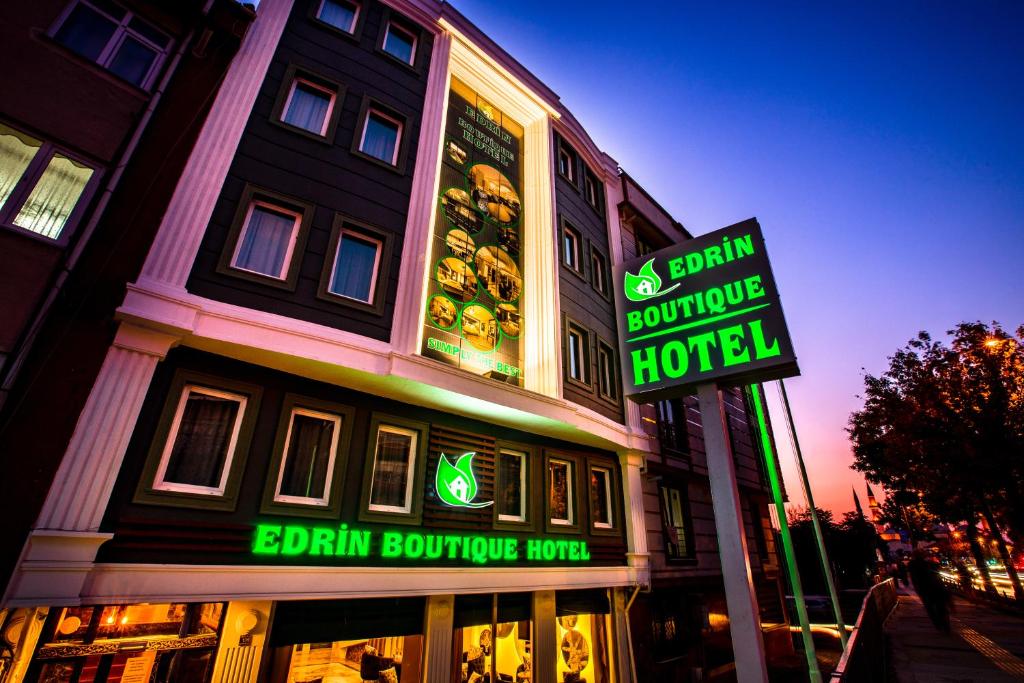 Certifikát, hodnocení, plakát nebo jiný dokument vystavený v ubytování Edrin Gözde Hotel