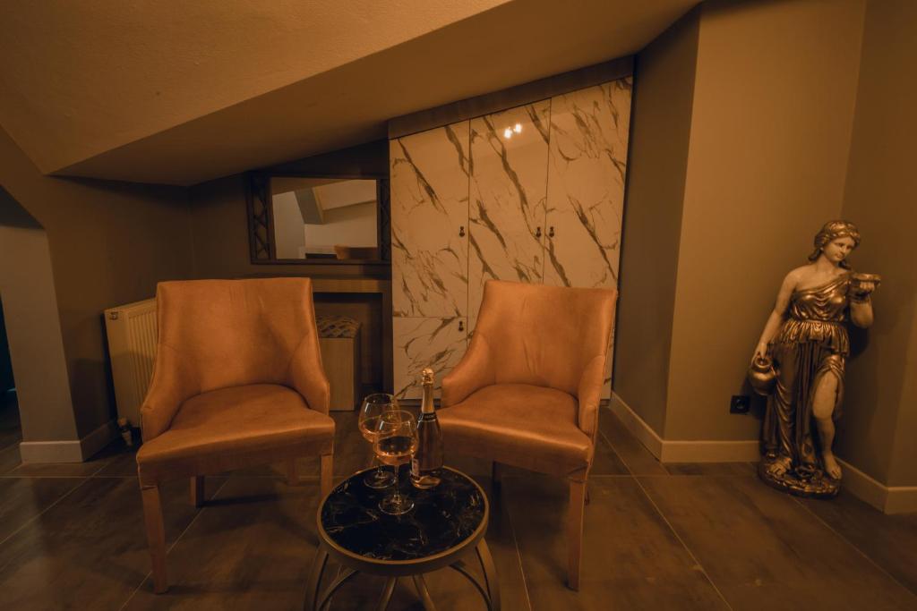 Posezení v ubytování Edrin Gözde Hotel