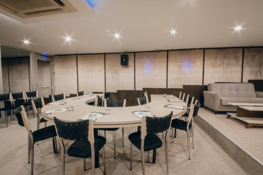 Konferenční prostory v ubytování Edrin Gözde Hotel