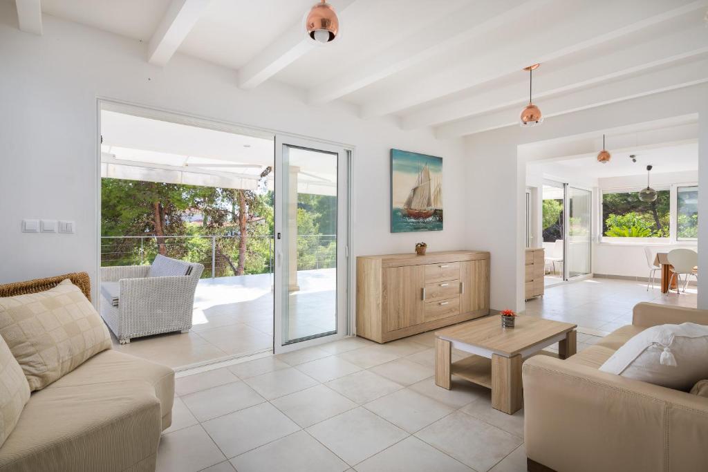 Posedenie v ubytovaní Villa Oceanus