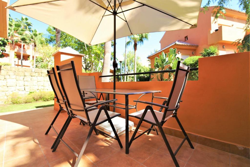 Patio alebo iná vonkajšia časť ubytovania Apartment NALA