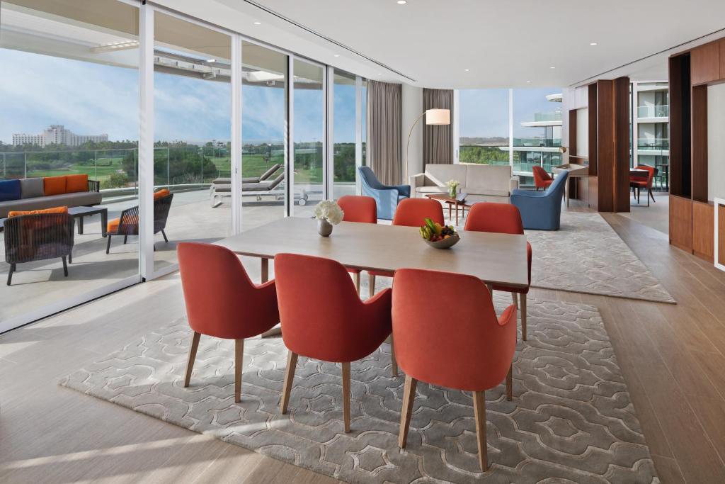 JA Lake View Hotel, Dubai - Resim 40