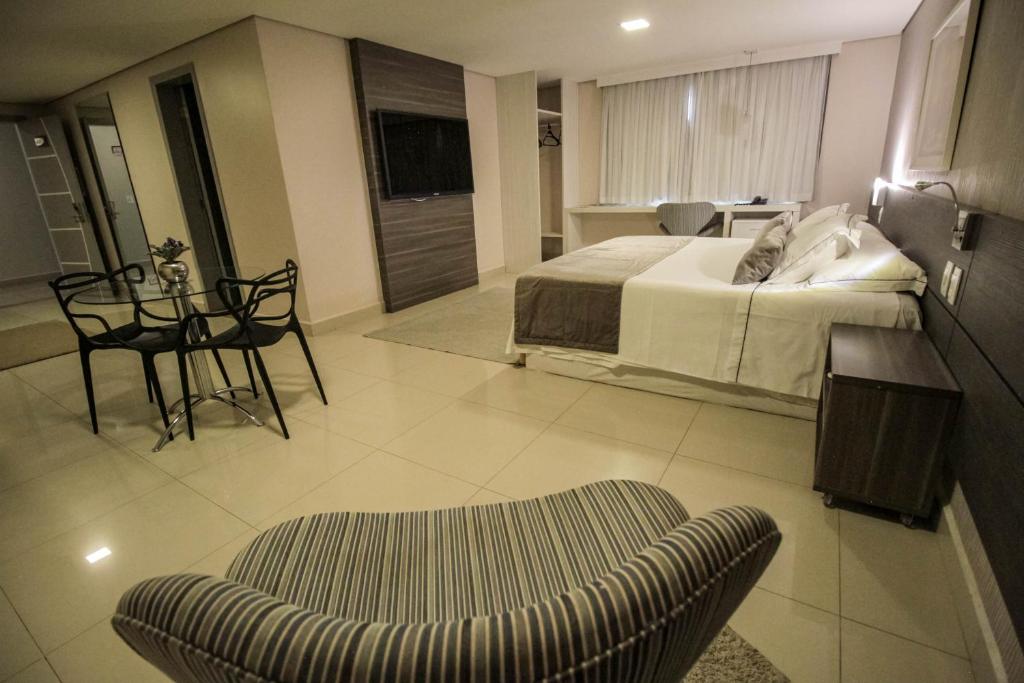  Oscar Hotel Executive