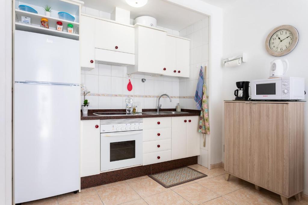 Kuchyň nebo kuchyňský kout v ubytování Vivienda Vacacional La Laguna Deluxe 6
