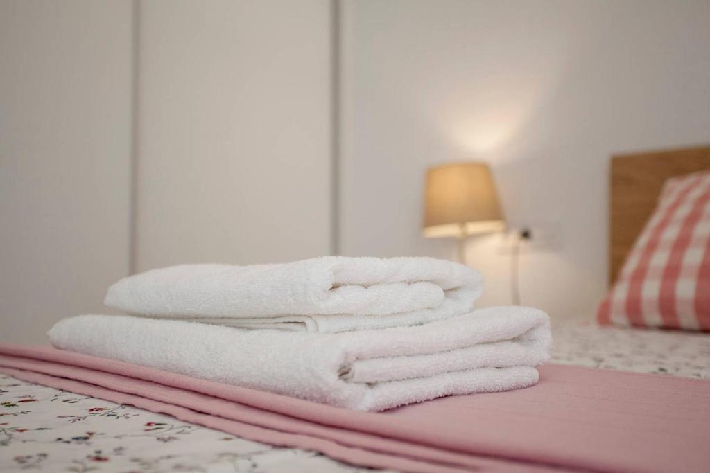 A bed or beds in a room at Habana Apartment