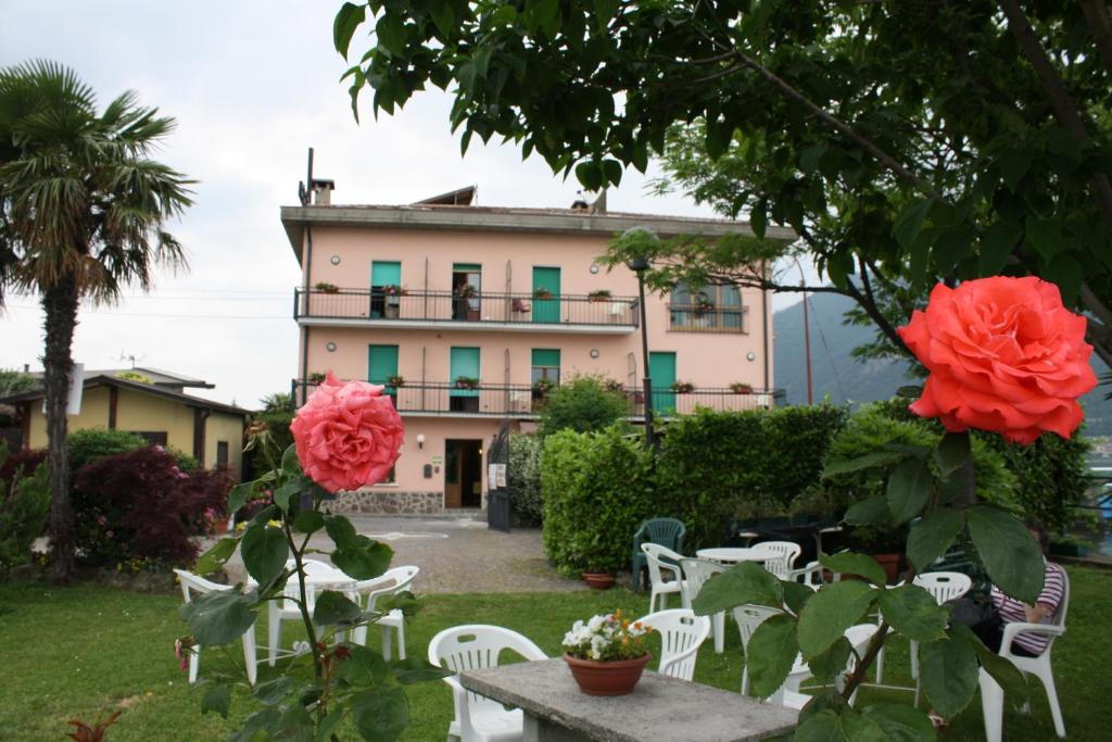 Zahrada ubytování Albergo Ristorante Punta Dell'Est