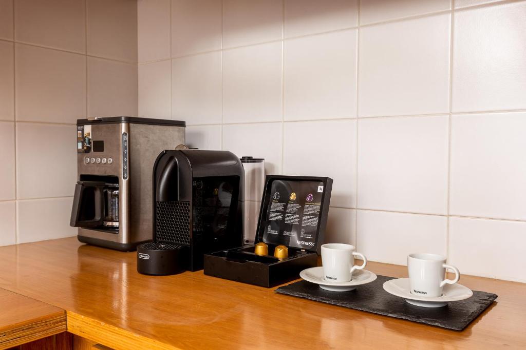 YOUROPO - Clerigos - 8