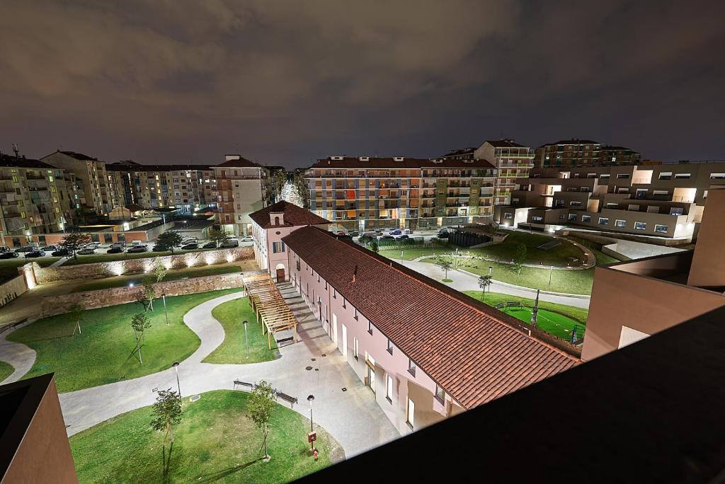 Bazén v ubytování Hotel Cascina Fossata & Residence nebo v jeho okolí