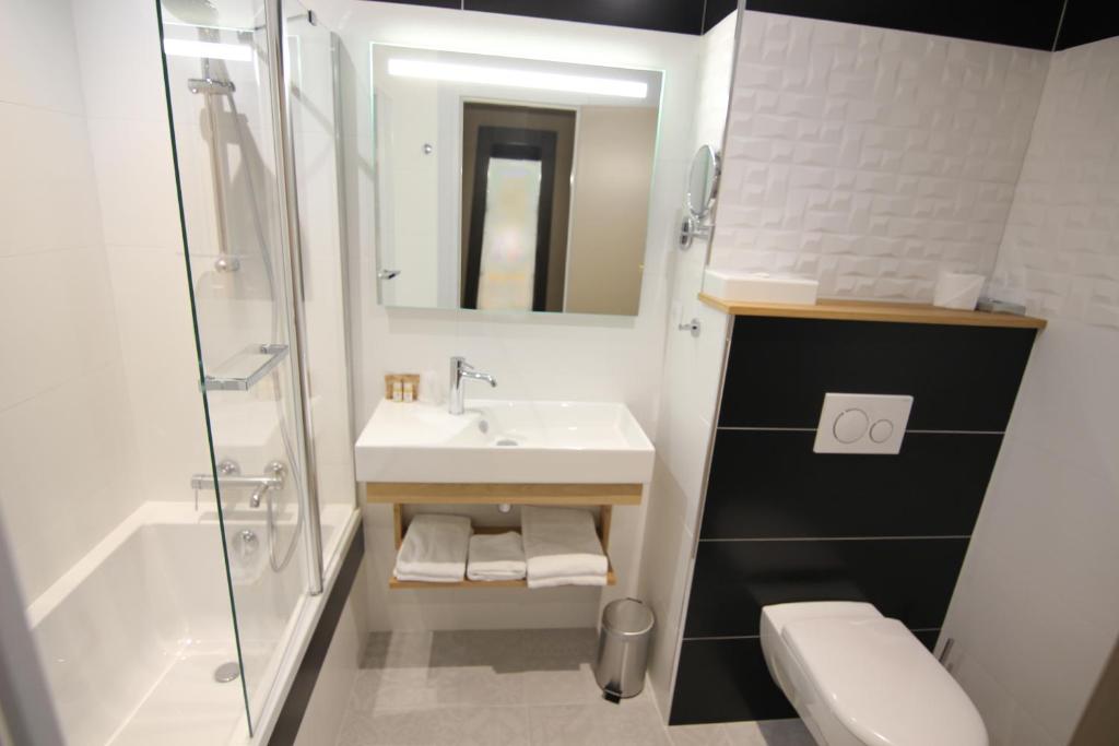 Hôtel Montaigne - 10