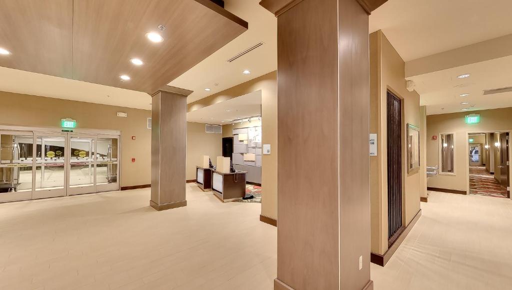 Holiday Inn Express & Suites Plymouth - Ann Arbor Area by IHG photo