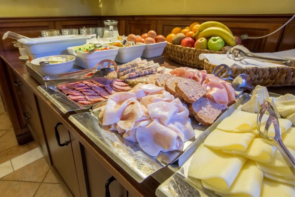 Jedzenie w hotelu lub w pobliżu