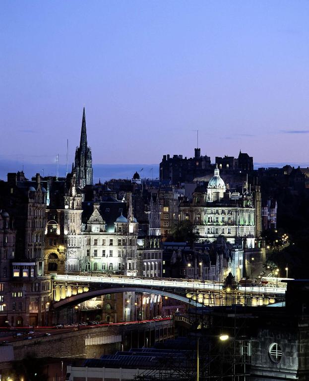 Nespecifikovaný výhled na destinaci Edinburgh nebo výhled na město při pohledu z hotelu