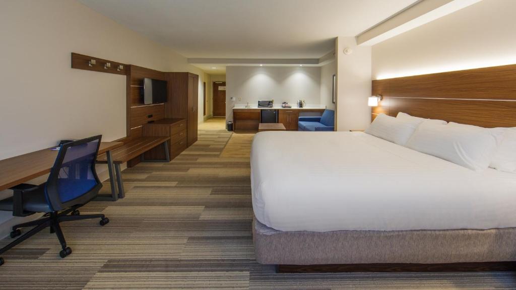 Holiday Inn Express Gatlinburg Downtown, an IHG Hotel - Suite King