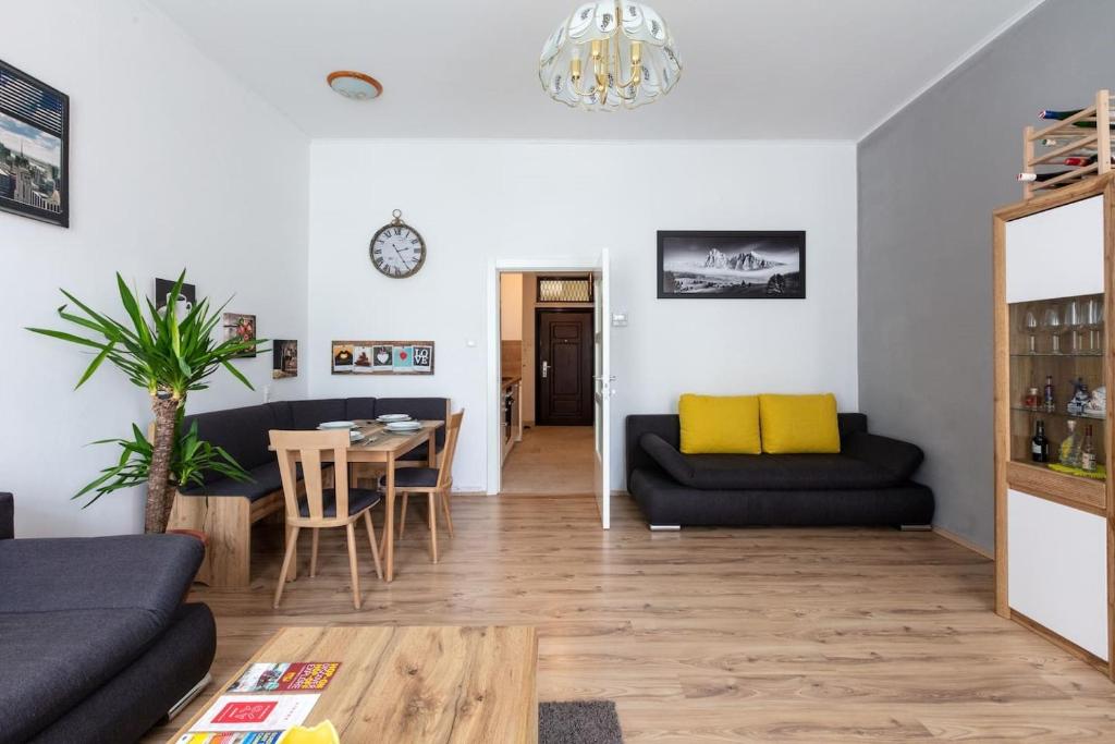 Fotografie z fotogalerie ubytování Sunny renovated Apartment close to downtown ve Vídni