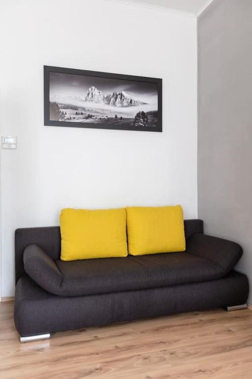 Fotografie z fotogalerie ubytování Sunny renovated Apartment close to downtown ve Vídni