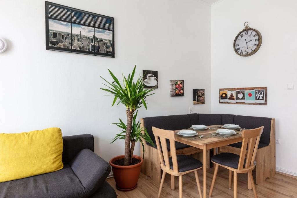 Fotografie z fotogalerie ubytování Sunny renovated Apartment close to downtown ve Vídni