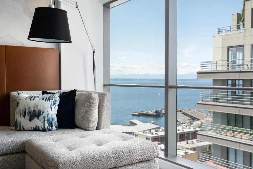 Partial Bay View King Room