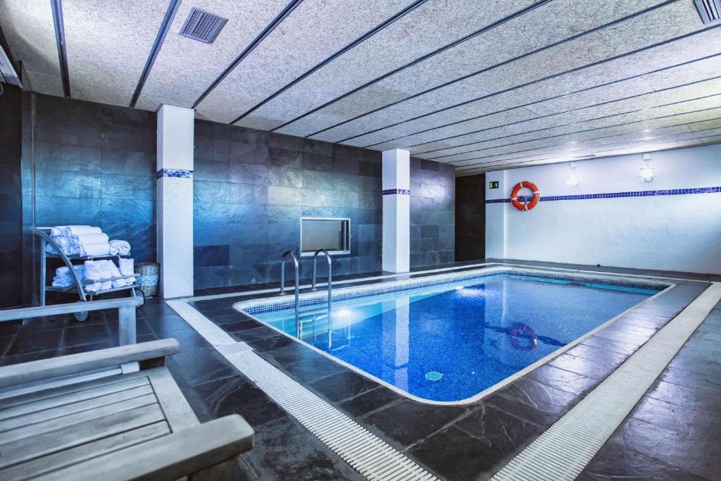 Bazén v ubytovaní Best Western Plus Hotel Alfa Aeropuerto alebo v jeho blízkosti