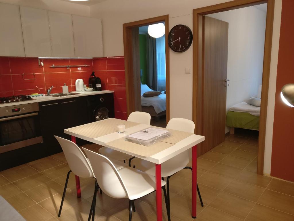 Invalidovna Apartment - Two-Bedroom Apartment