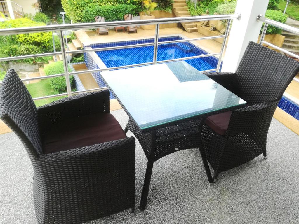 Bazén v ubytování Koh Samui Palm View Villa nebo v jeho okolí