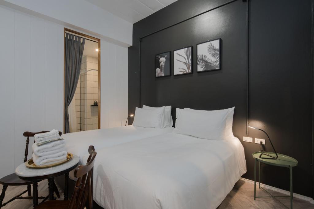 Blu Monkey Boutique Phuket Town - Resim 21