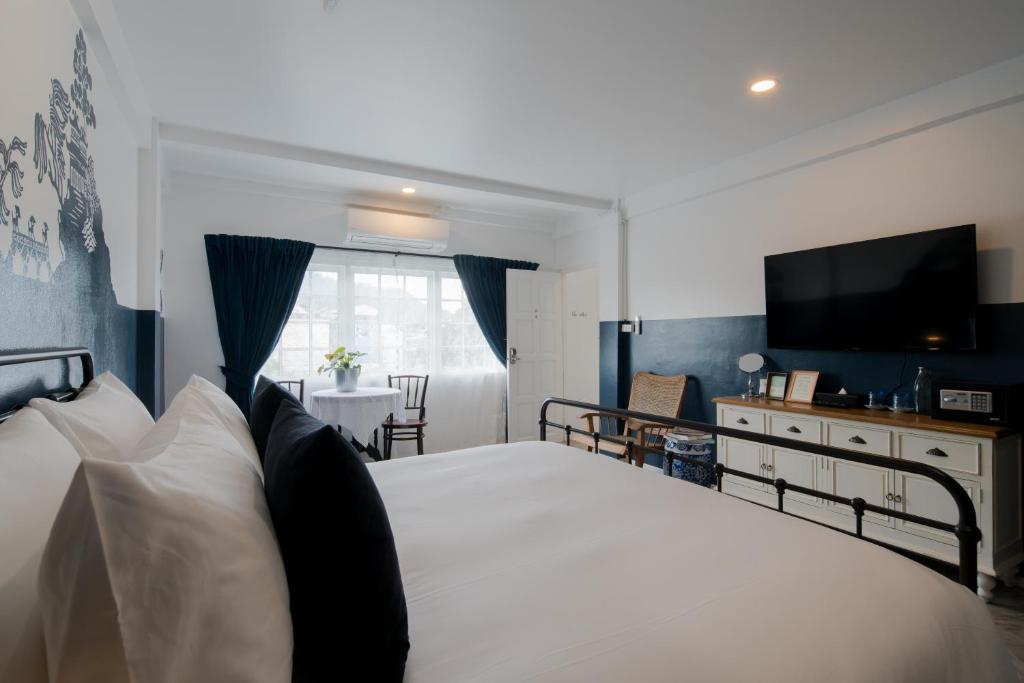 Blu Monkey Boutique Phuket Town - Resim 42