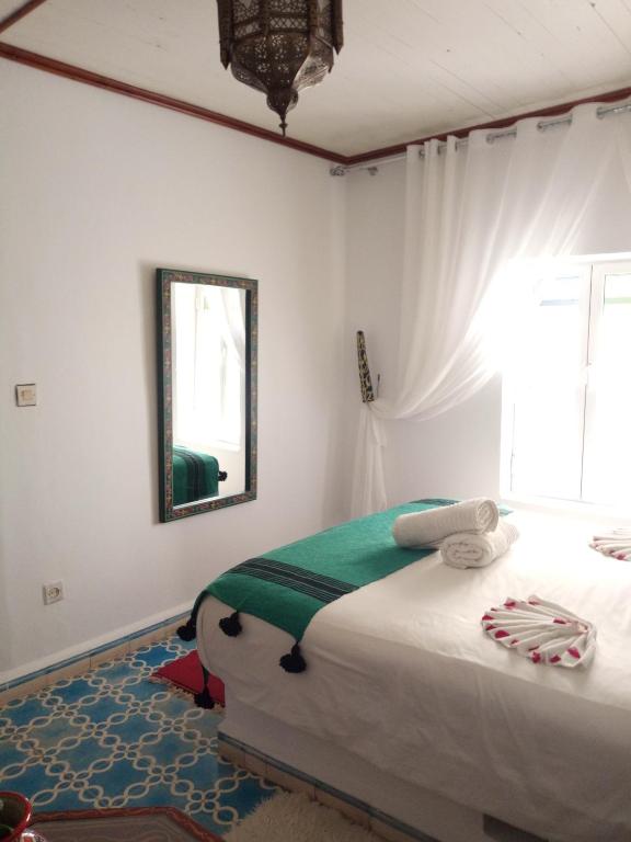 Postel nebo postele na pokoji v ubytování Riad Etoile De Mogador