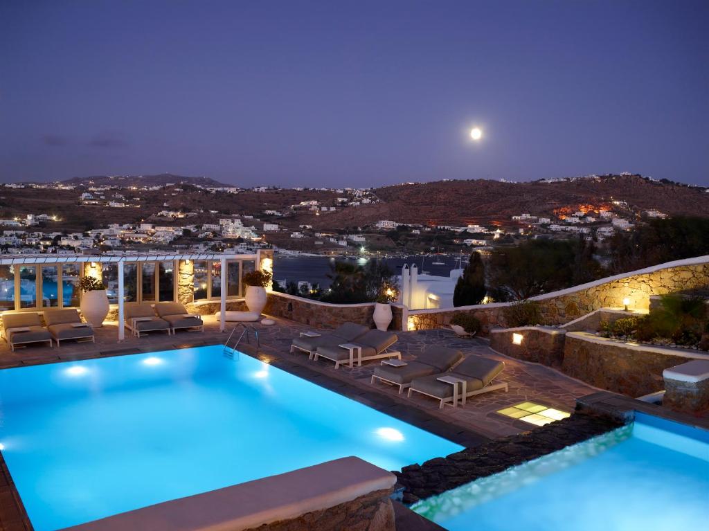 Bazén v ubytování Kallos of Mykonos - previous Leonis Summer Houses nebo v jeho okolí